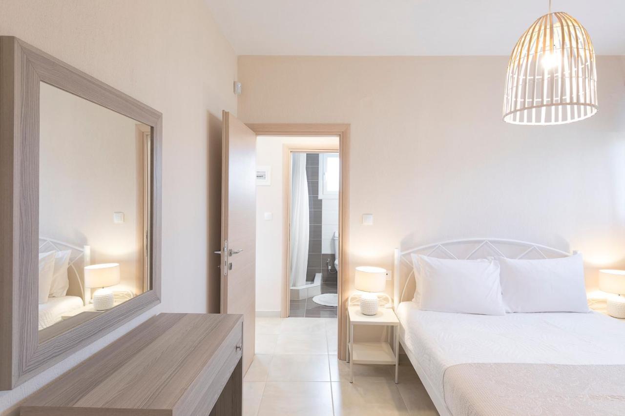 Palm Tree Apartments #Feelslikehome Ormos Panagias Zewnętrze zdjęcie